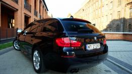 BMW Seria 5 F10-F11 Touring 520d 184KM - galeria redakcyjna - widok z tyłu