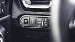 Kia ProCeed GT 1.6 T-GDI 204 KM - galeria redakcyjna - inny element panelu przedniego