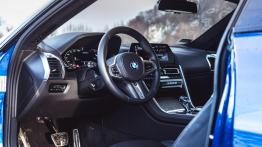 BMW M850i 530 KM - galeria redakcyjna - widok ogólny wnętrza z przodu