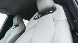 Toyota Corolla 2.0 Hybrid Dynamic Force 180 KM - galeria redakcyjna - inny element wn?trza z przodu