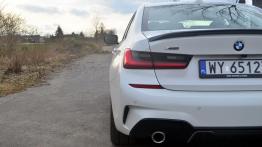 BMW Seria 3 2.0 320d 190 KM - galeria redakcyjna - widok z tyłu