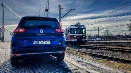 Renault Grand Scenic 1.5 dCi Hybrid Assist 110 KM - galeria redakcyjna - widok z tyłu
