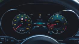 Mercedes Klasa C 220d 4MATIC - galeria redakcyjna  - zestaw wskaźników
