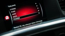 Volvo V60 2.4 D6 Plug-in Hybrid - galeria redakcyjna - ekran systemu multimedialnego