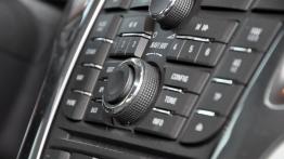 Opel Astra J Sedan 1.7 CDTI ECOTEC 130KM - galeria redakcyjna - konsola środkowa