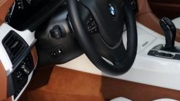 BMW Seria 6 F06 Gran Coupe 640d 313KM - galeria redakcyjna - kierownica