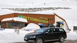 Volkswagen Passat B7 Alltrack 2.0 TDI CR DPF BlueMotion 170KM - galeria redakcyjna - lewy bok