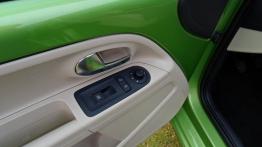 Skoda Citigo Hatchback 5d 1.0 75KM - galeria redakcyjna - sterowanie w drzwiach