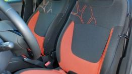 Renault Captur TCe EDC 120KM - galeria redakcyjna - widok ogólny wnętrza z przodu