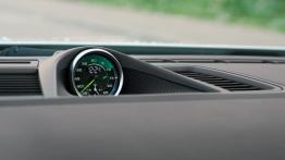 Porsche Panamera S E-hybrid - galeria redakcyjna - zegarek