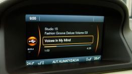 Volvo S80 II Sedan 2.4 D5 215KM - galeria redakcyjna - radio/cd/panel lcd