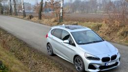 BMW Seria 2 Active Tourer 225xe - galeria redakcyjna - widok z przodu