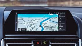 BMW M850i 530 KM - galeria redakcyjna - inny element panelu przedniego
