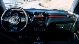 Suzuki Swift Sport 1.4 Boosterjet 140 KM - galeria redakcyjna - pe?ny panel przedni