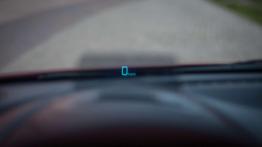 Mazda 2 1.5 Sky-G i-ELOOP - galeria redakcyjna - wyświetlacz head-up display (HUD)