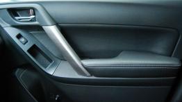 Subaru Forester IV Terenowy 2.0 XT 240KM - galeria redakcyjna - drzwi pasażera od wewnątrz