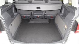 Volkswagen Cross Touran 2.0 TDI 177KM - galeria redakcyjna - bagażnik