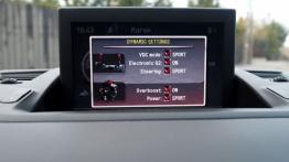 Alfa Romeo Giulietta Nuova II Hatchback 5d 1750 TBi 16v 235KM - galeria redakcyjna - radio/cd/panel 