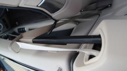 Mercedes Klasa E W212 Kabriolet Facelifting - galeria redakcyjna - podajnik pasa