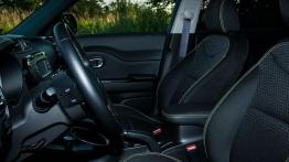 Kia Soul II 1.6 GDI 132KM - galeria redakcyjna - widok ogólny wnętrza z przodu