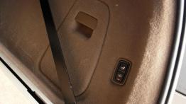 Porsche Cayenne III SUV 3.0 Diesel 245KM - galeria redakcyjna - bagażnik - inne ujęcie