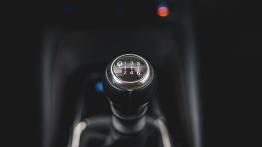 Toyota Corolla Hatchback 1.2 Turbo -D-4T 116 KM - galeria redakcyjna - widok ogólny wn?trza z przodu