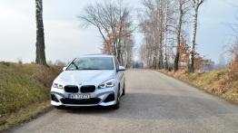 BMW Seria 2 Active Tourer 225xe - galeria redakcyjna - widok z przodu