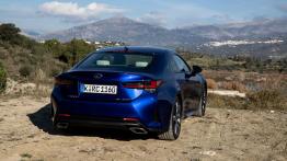 Lexus RC 300h - galeria redakcyjna - widok z tyłu