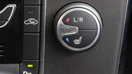 Volvo V40 1.6 T3 150KM - galeria redakcyjna - panel sterowania wentylacją i nawiewem
