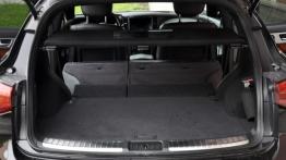 Infiniti FX II Crossover Facelifting 5.0 V8 390KM - galeria redakcyjna - tylna kanapa złożona, widok
