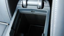 Subaru Forester IV Terenowy 2.0 XT 240KM - galeria redakcyjna - podłokietnik przedni