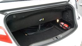 Opel Cascada 1.6 SIDI Turbo 170KM - galeria redakcyjna - bagażnik