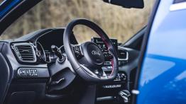 Kia ProCeed GT 1.6 T-GDI 204 KM - galeria redakcyjna - widok ogólny wnętrza z przodu