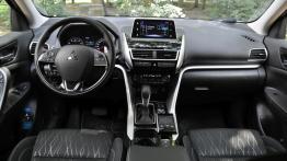 Mitsubishi Eclipse Cross 1.5 T 163 KM - galeria redakcyjna - pełny panel przedni