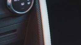Mazda 2 1.5 Sky-G i-ELOOP - galeria redakcyjna - inny element panelu przedniego