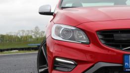 Volvo S60 II Facelifting 2.0 T6 Drive-E 306 KM - galeria redakcyjna - prawy przedni reflektor - wyłą