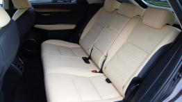 Lexus NX 200t 238KM - galeria redakcyjna - tylna kanapa
