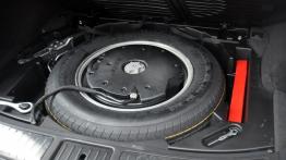 Infiniti FX II Crossover Facelifting 5.0 V8 390KM - galeria redakcyjna - koło zapasowe