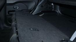 Kia Soul II 1.6 GDI 132KM - galeria redakcyjna - tylna kanapa złożona, widok z boku