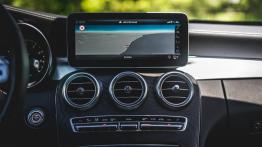 Mercedes Klasa C 200 1.5 184 KM - galeria redakcyjna - inny element panelu przedniego