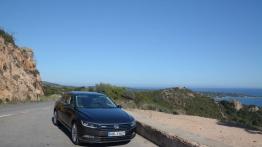 Volkswagen Passat B8 w Sardynii - galeria redakcyjna - widok z przodu