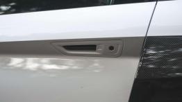 Audi R8 V10 Plus - galeria redakcyjna - klamka przód