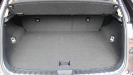 Lexus NX 200t 238KM - galeria redakcyjna - bagażnik