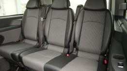 Mercedes Viano Van Facelifting 2.2 CDI 165KM - galeria redakcyjna - tylna kanapa