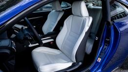Lexus RC 300h - galeria redakcyjna - widok ogólny wnętrza z przodu