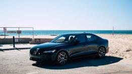 Volvo S60 III - galeria redakcyjna - lewy bok