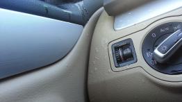 Volkswagen CC Coupe 2.0 TDI CR DPF 177KM - galeria redakcyjna - inny element wnętrza z przodu