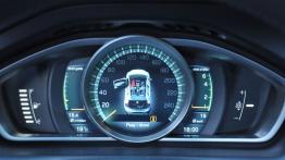 Volvo V40 II Hatchback 1.6 T3 150KM - galeria redakcyjna - komputer pokładowy