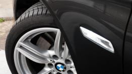 BMW Seria 5 F10-F11 Limuzyna M550d xDrive 381KM - galeria redakcyjna - koło