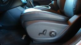 Jeep Cherokee V 2.0 TD 170KM - galeria redakcyjna - sterowanie regulacją foteli